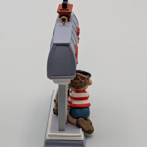 Hallmark Keepsake Windows of the World French 1988, 4th in Series, Boy w/ Poodle - Picture 4 of 11